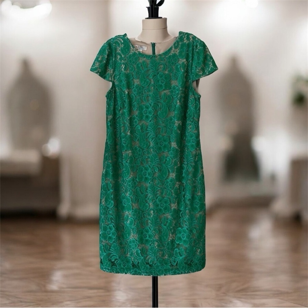 Emerald Green Lace Cocktail Dress Size 6